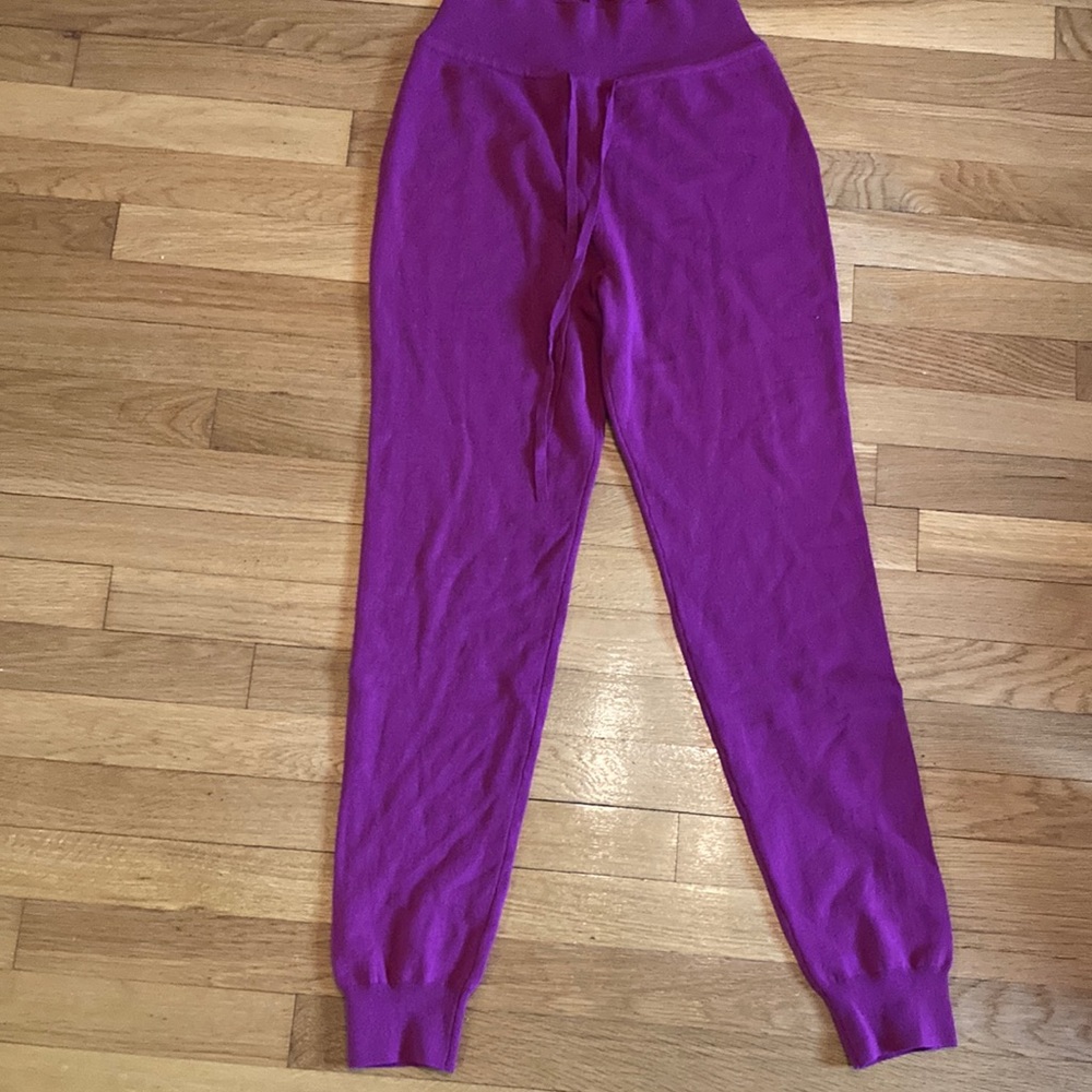 Live the Process Knit Jogger. Size S. Color Mulberry